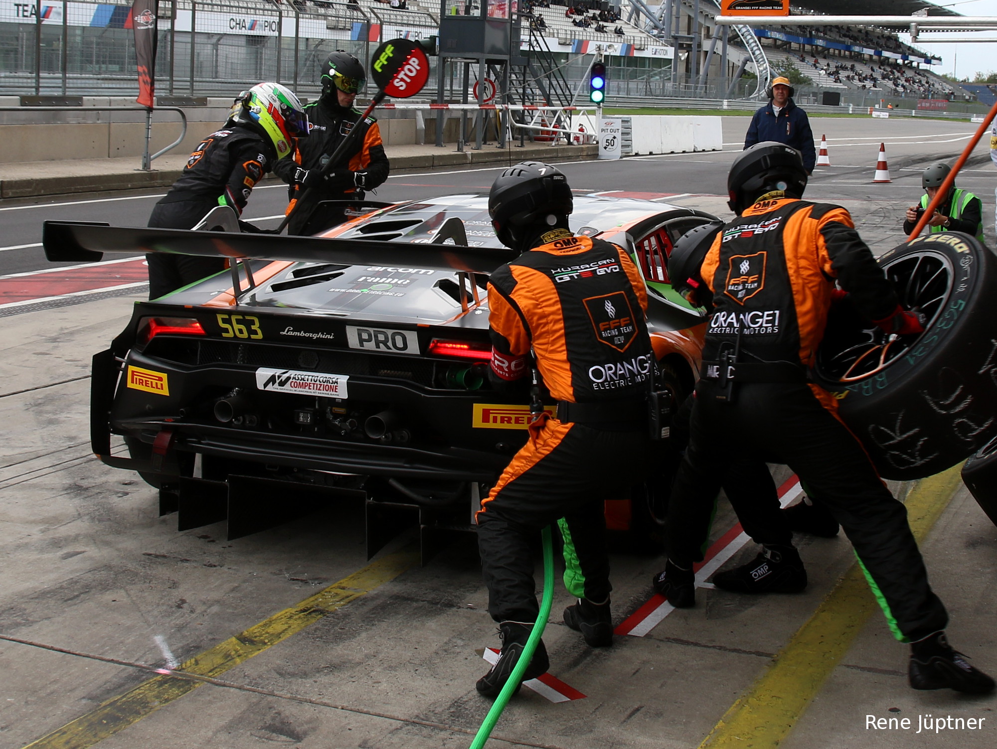 SoGT3Boxenstop