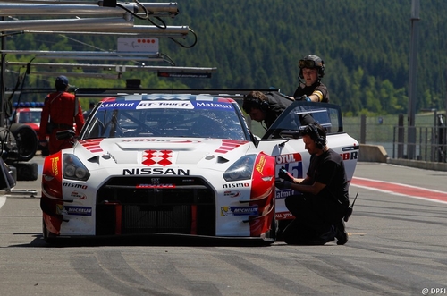JMB Racing-Nissan GT-R GT3 - www.gt-tour.fr